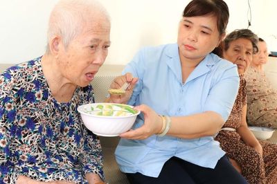 Mái nhà của hơn 300 phận đời kém may mắn và những người chăm sóc không cùng huyết thống