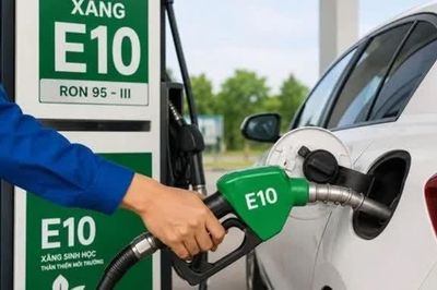 Giá xăng dầu trong nước tăng trở lại