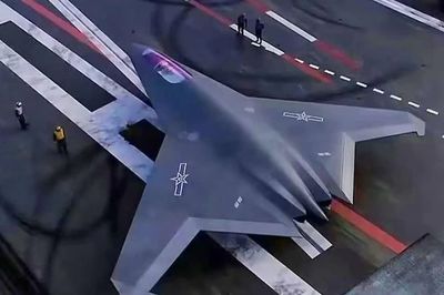 J-50 trở thành tiêm kích hạm thế hệ sáu chủ lực của Hải quân Trung Quốc?