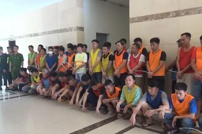 Bắt 40 đối tượng trong đường dây đánh bạc gần 600 tỷ đồng