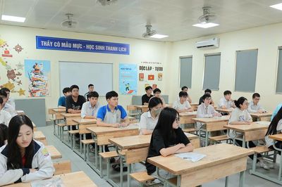 Chuẩn bị điều kiện thí điểm thi tốt nghiệp THPT trên máy tính từ năm 2027