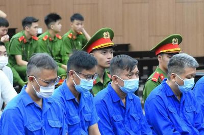 Cựu thứ trưởng Nguyễn Bá Hoan bị đề nghị 12-13 năm tù