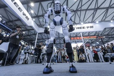 Robot hình người kéo Mỹ và Trung Quốc vào cuộc đua mới