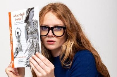 Cuốn sách thời trang Mỹ đi trước thời đại 70 năm