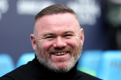 Rooney dự đoán Arsenal vô địch, MU về thứ tư