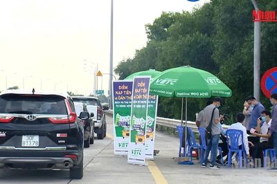 [Video] VETC, ePass dừng chính sách thu 6.600 đồng/tháng