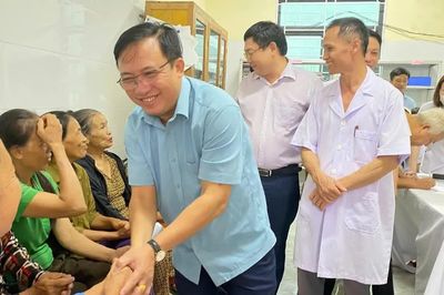Xã Hương Phố nỗ lực khám sức khỏe miễn phí cho người dân