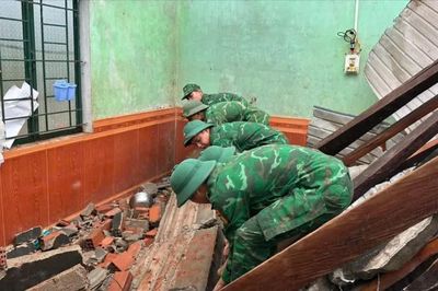 Gia Lai: Mưa lớn kèm lốc xoáy làm tốc mái, hư hỏng 18 căn nhà