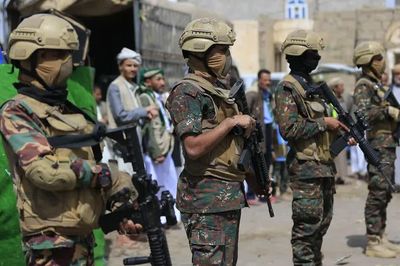 Houthi có kế hoạch kiểm soát eo biển Bab el-Mandeb