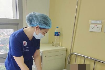 Bác sĩ cảnh báo những dấu hiệu của bệnh bạch cầu cấp cần đi khám sớm