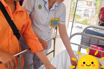 Bệnh nhi Campuchia nguy kịch sau tai nạn được cứu sống tại Việt Nam
