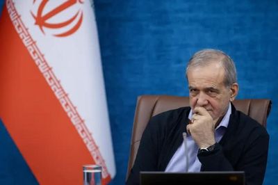 Tổng thống Iran tuyên bố đàm phán với Mỹ không đồng nghĩa với đầu hàng, Tehran phản ứng với đe dọa tấn công kinh tế