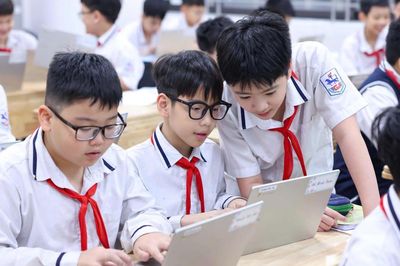 Sau sáp nhập, hiệu trưởng quản hàng nghìn học sinh: Trường đa cơ sở vận hành thế nào?