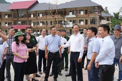 Trường nội trú vùng biên Lào Cai được chọn là điểm cầu trung tâm của lễ khai giảng