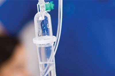 Đau ngực gọi truyền dịch tại nhà, người đàn ông tụt nhịp tim nguy kịch