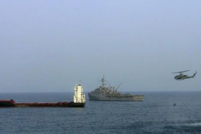 Tàu chở dầu bị chiếm giữ ngoài khơi Yemen, đổi hướng về Somalia
