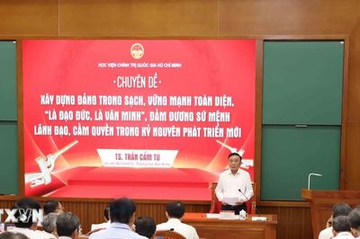 Thường trực Ban Bí thư truyền đạt chuyên đề về xây dựng Đảng với Ủy viên TW Đảng khóa XIV