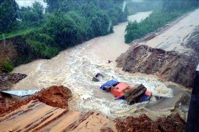 Mưa lớn gây ngập lụt cục bộ nhiều địa bàn tại Hà Tĩnh