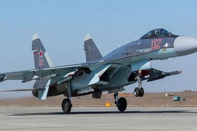 Su-35 của Nga thực hiện đòn tấn công sâu, thử nghiệm hệ thống phòng không của Ukraine