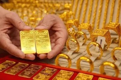 Vàng trong nước tăng vọt gần 4 triệu đồng mỗi lượng