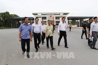 Bí thư Tỉnh ủy Đồng Tháp khảo sát, thúc đẩy phát triển kinh tế vùng biên