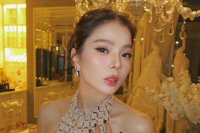 Lệ Quyên khiến mạng xã hội 'bùng nổ'