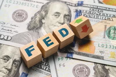 Ông Trump tiếp tục kêu gọi Fed hạ lãi suất