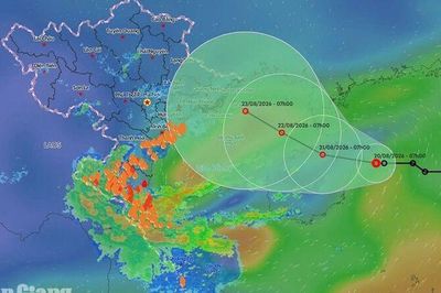 Áp thấp nhiệt đới có khả năng mạnh thêm, tàu thuyền cần đề phòng