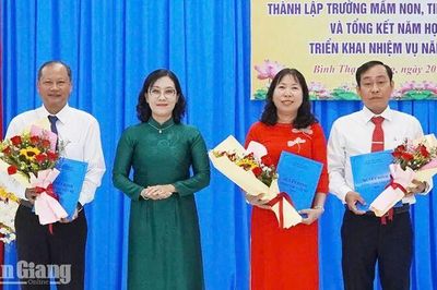 Bình Thạnh Đông, Phú Tân sắp xếp lại mạng lưới trường học