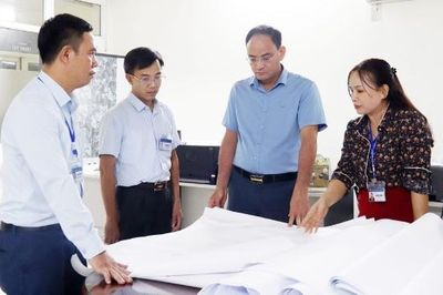 Bám cơ sở, làm giàu dữ liệu đất đai