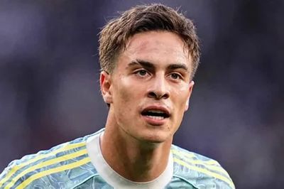Hụt Julian Alvarez, Arsenal sẵn sàng chi 86 triệu bảng chiêu mộ tài năng Kenan Yildiz