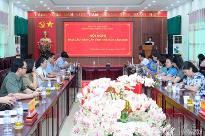 Hội nghị Báo cáo viên cấp tỉnh tháng 8