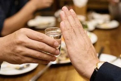 Rượu, bia - 'văn hóa' hay gánh nặng sức khỏe cộng đồng?