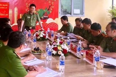 Cục trưởng Cục An ninh nội địa, Bộ Công an thăm và làm việc tại Công an xã biên giới Ia Nan
