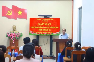 8 cán bộ quản lý trường học tại xã Ia Hiao tự nguyện xin thôi giữ chức vụ