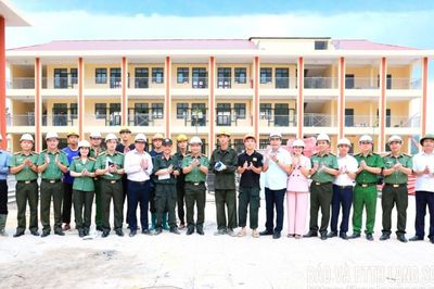 Đổi thay từ trường nội trú vùng biên