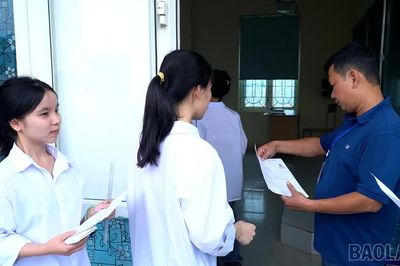Thí điểm thi trên máy tính tốt nghiệp THPT 2027