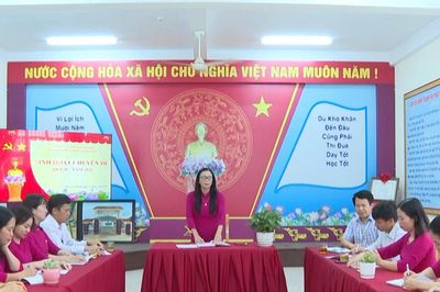 Đưa chuẩn mực đạo đức cách mạng vào thực tiễn ở cơ sở