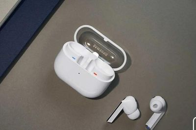 Samsung tung bản cập nhật phần mềm tháng 8 giúp tối ưu độ ổn định cho tai nghe Galaxy Buds3 Pro