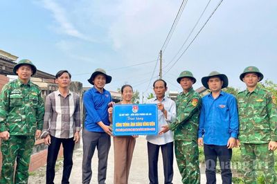 Những câu chuyện 'vì dân'