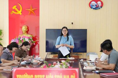 Khảo sát việc thực hiện chính sách giáo dục tại xã Na Rì