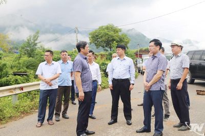 Không để thiếu vật liệu thi công tuyến đường Bắc Kạn - hồ Ba Bể kết nối Na Hang, Tuyên Quang