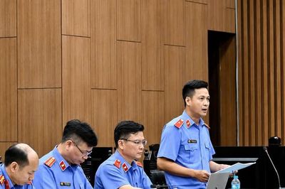 Cựu Thứ trưởng Nguyễn Bá Hoan bị đề nghị từ 12 đến 13 năm tù