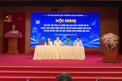 Phường Xuân Phương đưa thanh toán số vào chợ, tuyến phố kinh doanh
