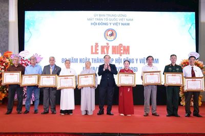 Tạo bước phát triển mới cho y học cổ truyền Việt Nam