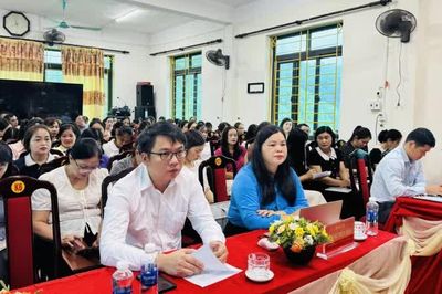 Xã Bạch Đằng bồi dưỡng, tập huấn lý luận chính trị hè cho 91 cán bộ, giáo viên