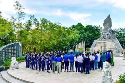Giữ lửa trong trái tim tuổi trẻ
