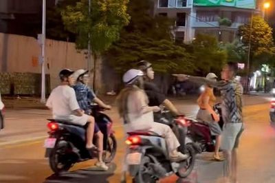 Lộ danh tính người hành hung nam thanh niên tại nút giao Văn Khê - Hà Trì ở Hà Nội, thách thức 'quay thoải mái'