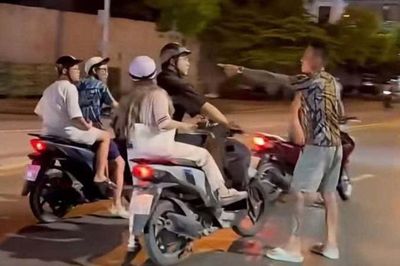 Xác minh vụ thanh niên xăm trổ hành hung người trên phố Hà Nội