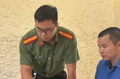 Khởi tố đối tượng ' Lợi dụng các quyền tự do dân chủ xâm phạm lợi ích của Nhà nước, quyền, lợi ích hợp pháp của tổ chức, cá nhân'